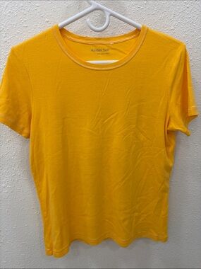 Amber Sun Women's Short Sleeve Tee in Yellow